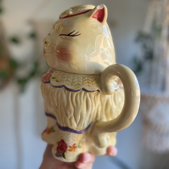 Vintage Puss ’n Boots Cat Teapot – Tea Time Classics by Jomaz – 9” Tall - Picture 4 of 11